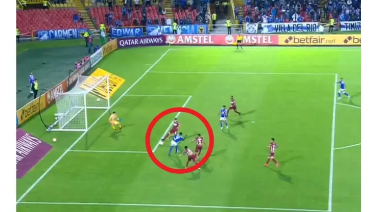 Así fue el gol de Hansel Zapata contra Always Ready.