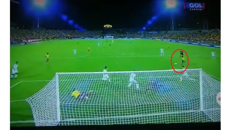 Los médicos también se mueren: el increíble gol que perdió Carrascal