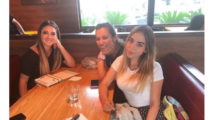 Elo se juntó hace unos días con Vanessa Almenara y Nair Aliaga.