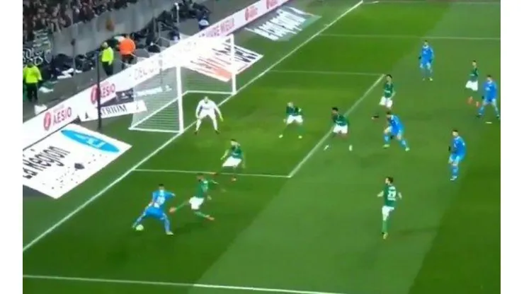 Video: el gol imposible de Payet del que todo el mundo habla