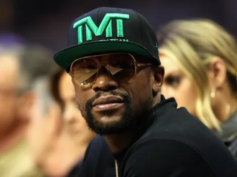 Mayweather exhibió dinero en el Super Bowl