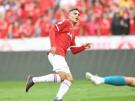 Paolo Guerrero jugó en Chile y peruanos fueron a alentarlo