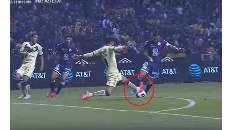 ¡Polémica! Aguilera dejó la plancha y no fue expulsado
