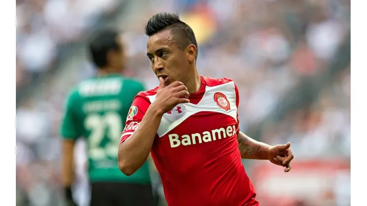 Cueva jugó en el Toluca de la Liga MX antes de llegar al San Pablo.