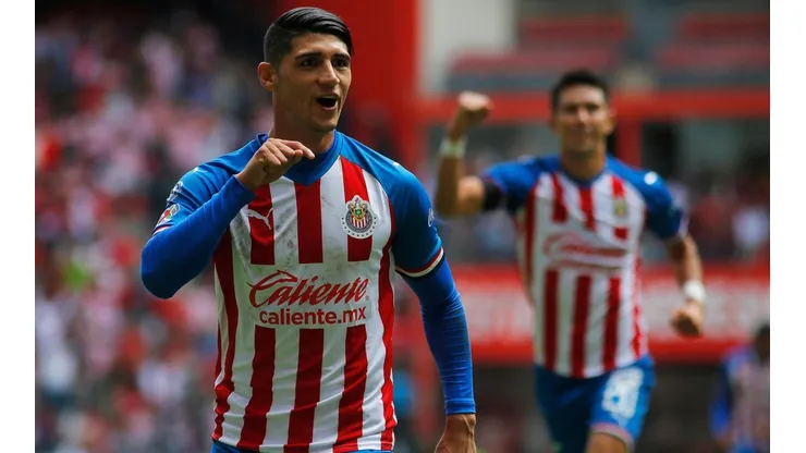 Alan Pulido reveló que desea retirarse con la playera de Chivas