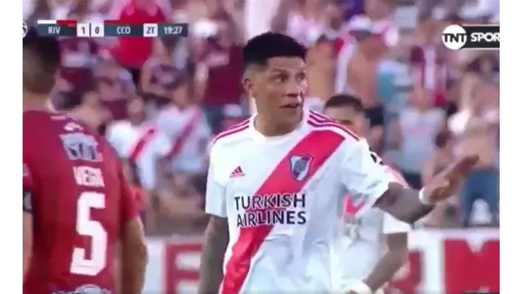 Pitana se volvió a pelear con Montiel y esta vez lo defendió Enzo Pérez
