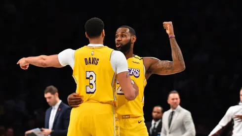 Lakers a competir con Hornets por su próximo refuerzo estrella