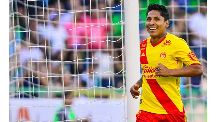 A lo Ruidíaz: Morelia busca en Roger Martínez a otro romperredes extranjero
