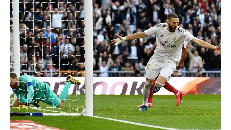 Real Madrid venció al Atlético con gol de Benzema.