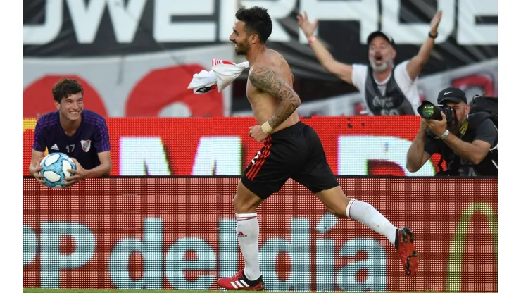 En Fox Sports volvieron a poner en duda la continuidad de Scocco en River