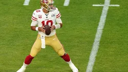 La defensa de los Chiefs ejerciendo mucha presión sobre Garoppolo