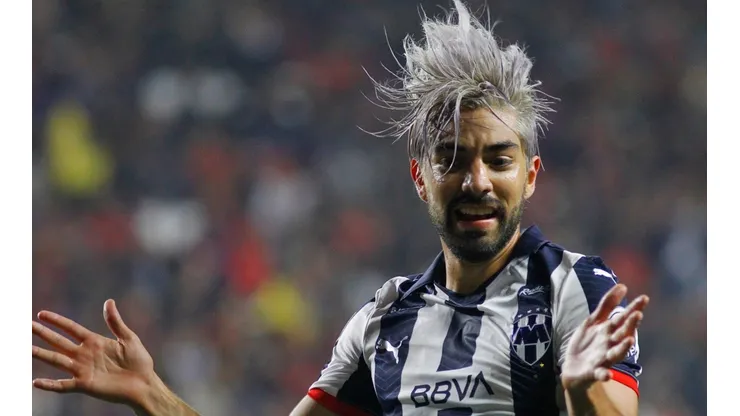 Rodolfo Pizarro puede salir de Monterrey