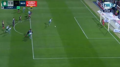 Furch no falló de penal y abrió la cuenta para Santos contra Pumas