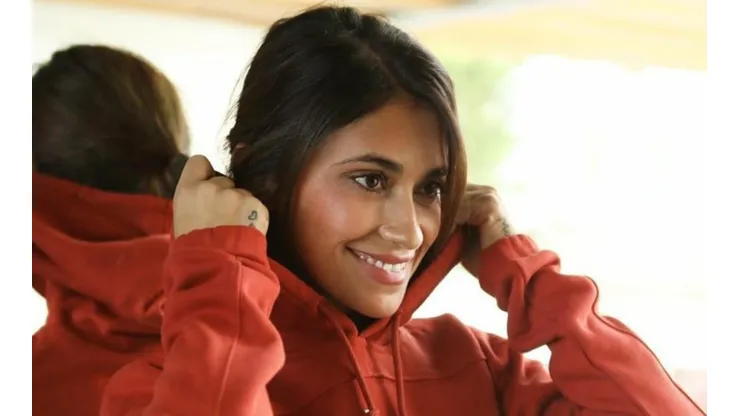 Antonela Roccuzzo subió una foto antes de entrenar y la esposa de Fabregas quedó sorprendida