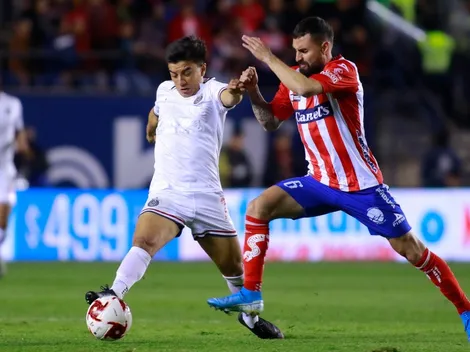 Picante intercambio de tuits entre Chivas y San Luis en pleno partido