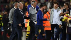 Foto del entrenador de Lionel Messi con él.