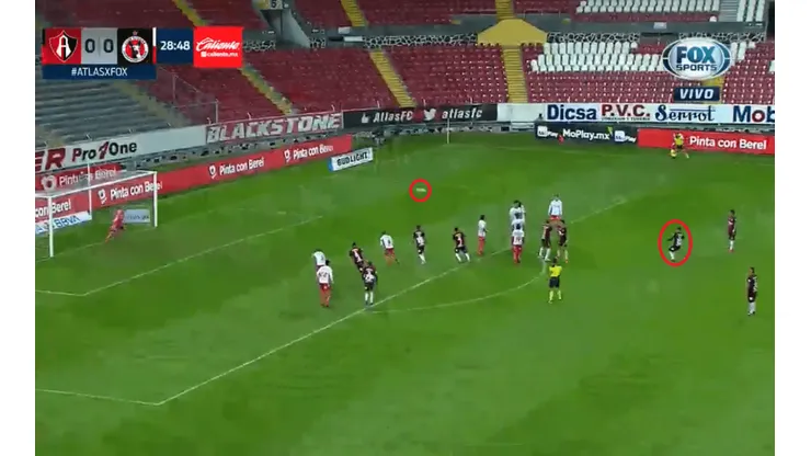 Luciano Acosta empezó bien en México: golazo de tiro libre para Atlas