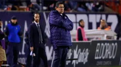 Chivas no levanta cabeza...