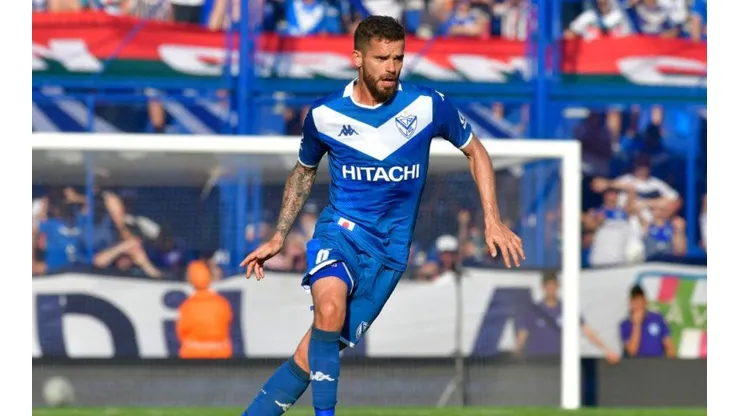 Thiago Almada subió una emotiva foto para apoyar a Gago en este momento