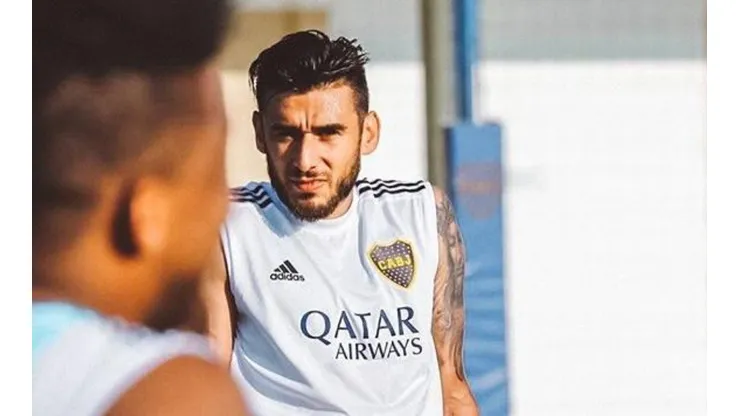 Salvio subió foto haciéndose el lindo, un hincha de Boca lo criticó y él lo troleó