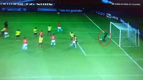 Chile no deja de atacar y Esteban Ruiz nos salvó de milagro