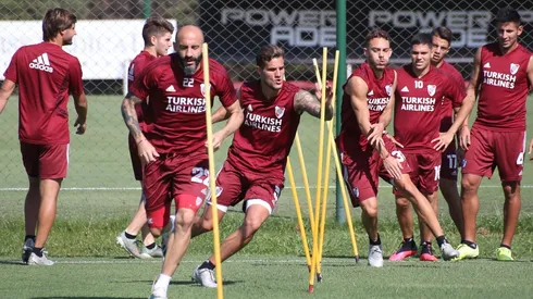 En River hay un jugador que no encuentra equipo y teme quedar parado