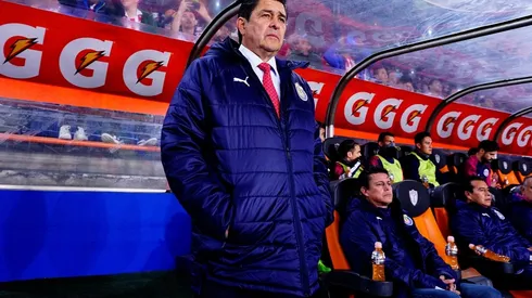 Francotirador de Récord: se prendió el vestidor de Chivas