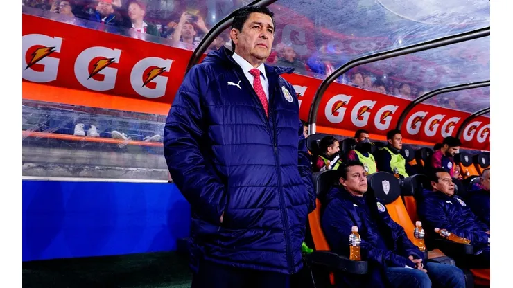 Francotirador de Récord: se prendió el vestidor de Chivas