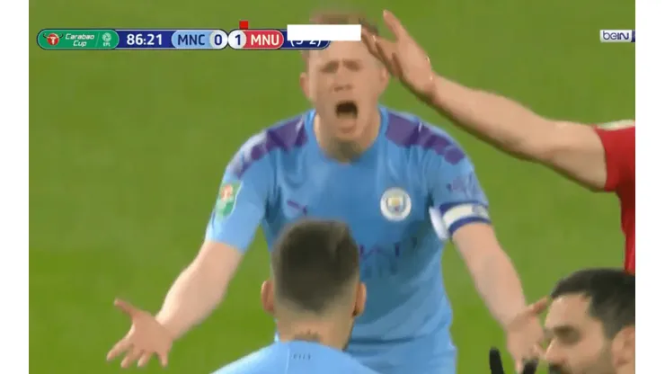 Se hizo viral: el reto de De Bruyne a Otamendi en la última del partido