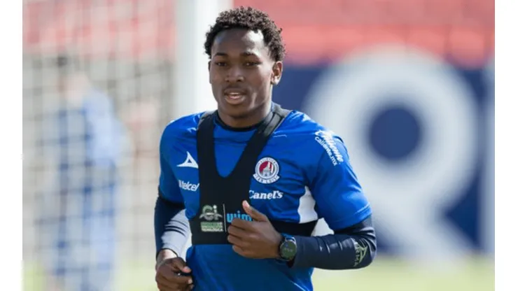 Atlético San Luis le mete presión a Chivas