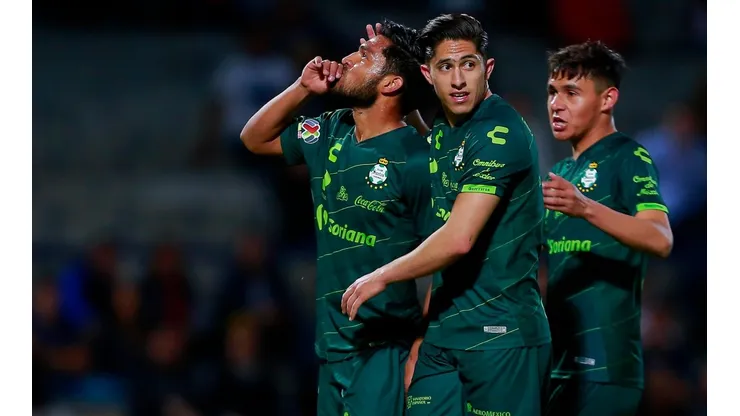 Con suspenso, Santos eliminó a Pumas