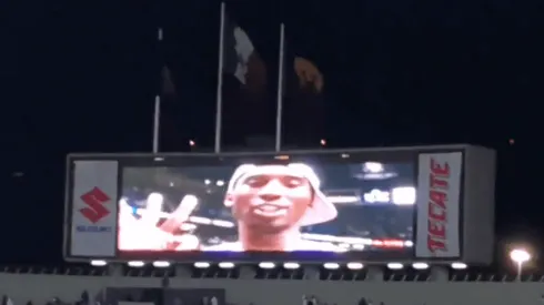 CU, la casa de Pumas, también se rindió a los pies de Kobe Bryant