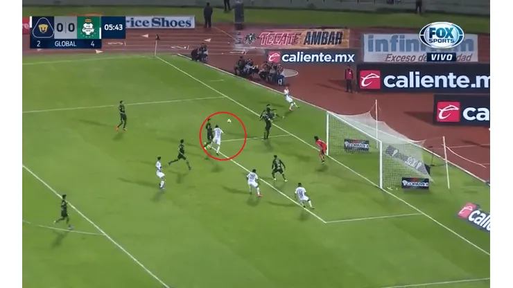 Pumas ya le gana a Santos y está a un gol de empatar la serie