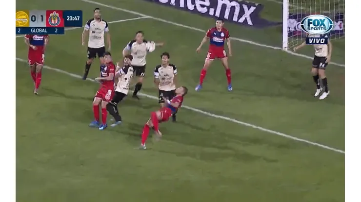 Espectacular pirueta de Chicote Calderón para empatar la serie