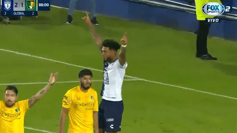 Colin Kâzım-Richards le dio la clasificación a Pachuca con un hat-trick