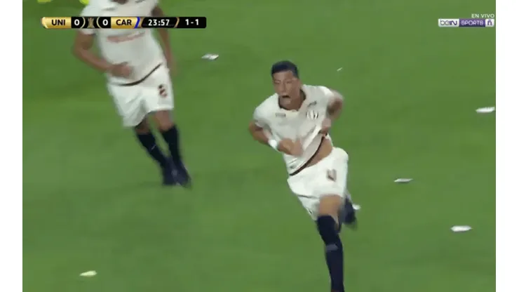 Alonso metió su primer gol con Universitario.