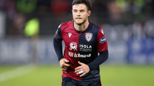 Cagliari recibió una oferta de la Premier League por Nahitan Nández