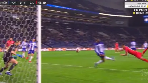 El blooper de Agustín Marchesín en Porto