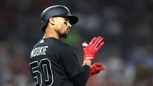 Padres hacen enorme oferta a Red Sox para robarse a Mookie Betts