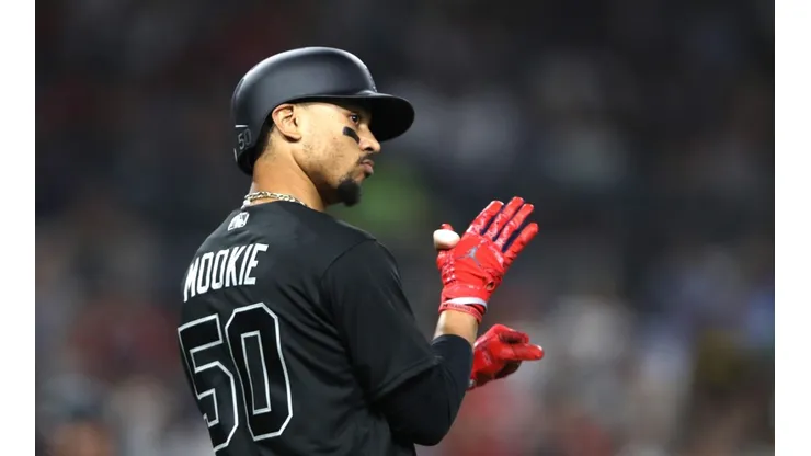 Padres hacen enorme oferta a Red Sox para robarse a Mookie Betts