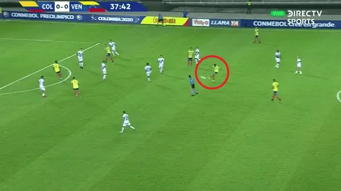 Era el gol del Preolímpico: Fuentes sacó un misil, pero pegó en el palo