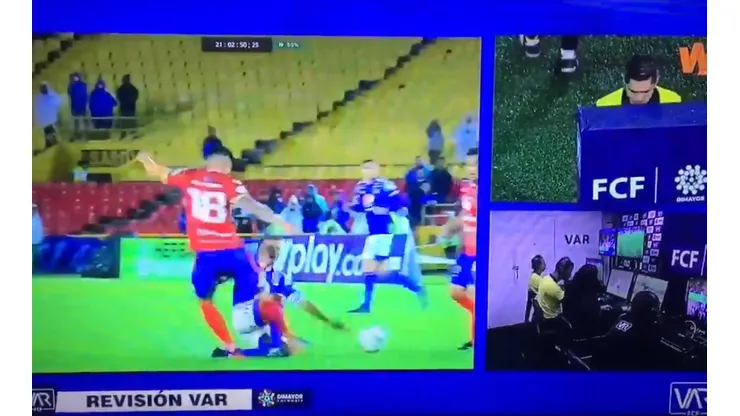 Así fue la polémica intervención del VAR en el juego entre Millos y Pasto.