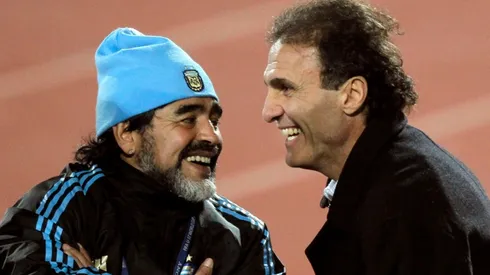 Maradona saludó a Ruggeri por su cumpleaños y aprovechó para trollearlo con un video