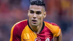 Cuántas veces lo acabaron y cuántas veces se levantó: otro gol de Falcao