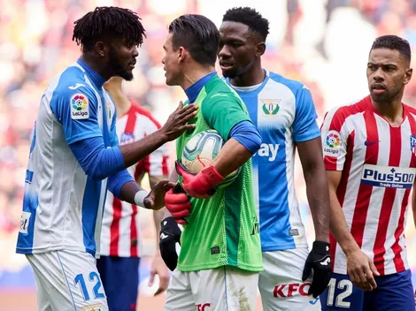 Todoterreno: a Jonathan Silva le tocó ir al arco ante el Atlético