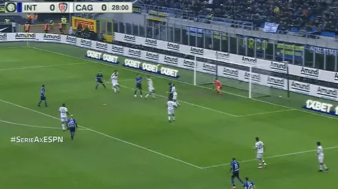 La cabeza del Toro: Inter ya le gana al Cagliari gracias a Lautaro Martínez