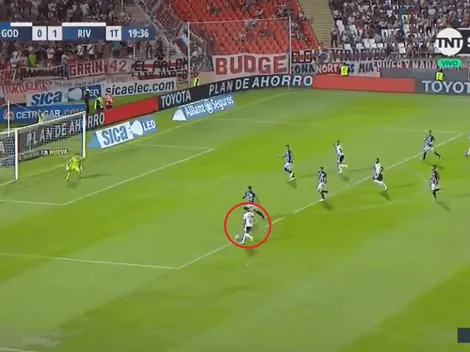 Casco subió a lo Jordi Alba y casi marca el segundo de River