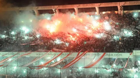 Noche Blanca: LDU vs. Fénix