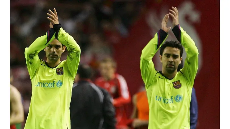 Rafael Márquez saluda a Xavi