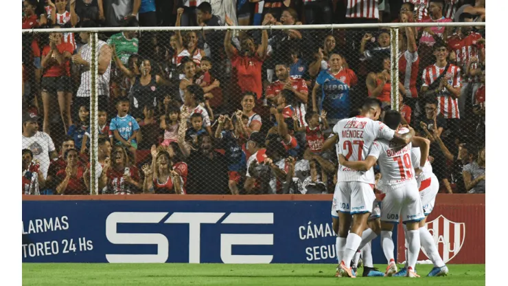 Argentinos perdió ante Unión y River puede quedar como único puntero